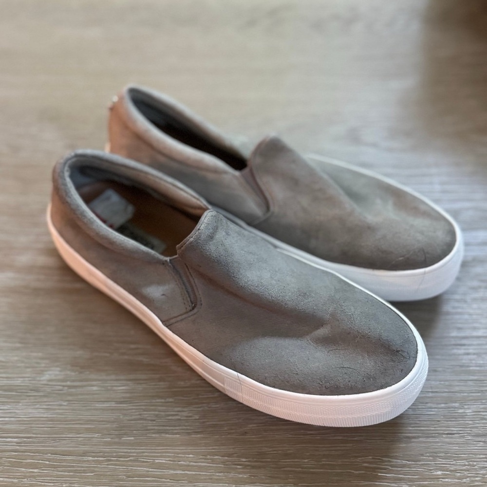 Steve Madden women’s grey suede platform slip on sneakers shoes size 10